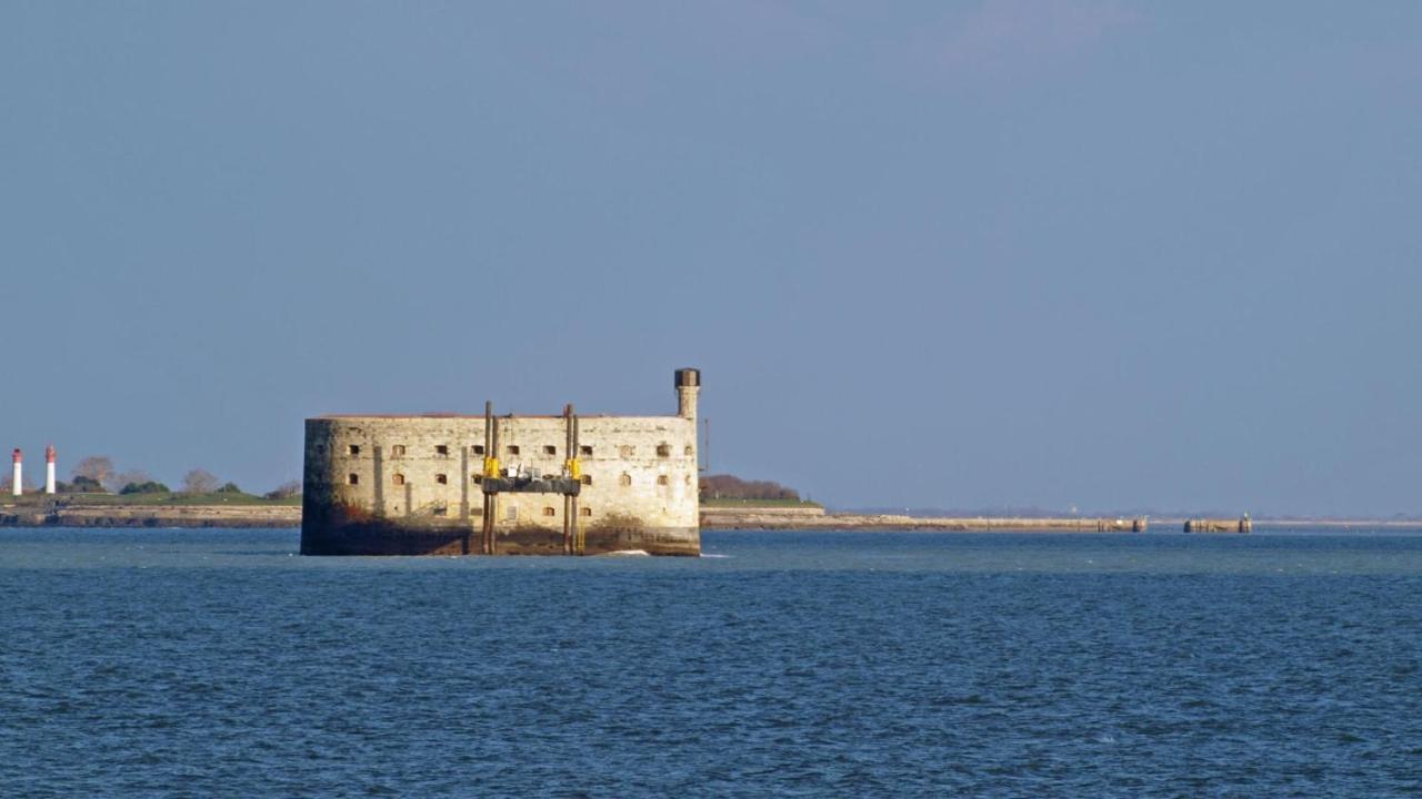 Les Amareyeurs - Ile D'Oleron - Maison Classee 3 Etoiles Avec Piscine - Clim - Velos Le Château-dʼOléron Buitenkant foto